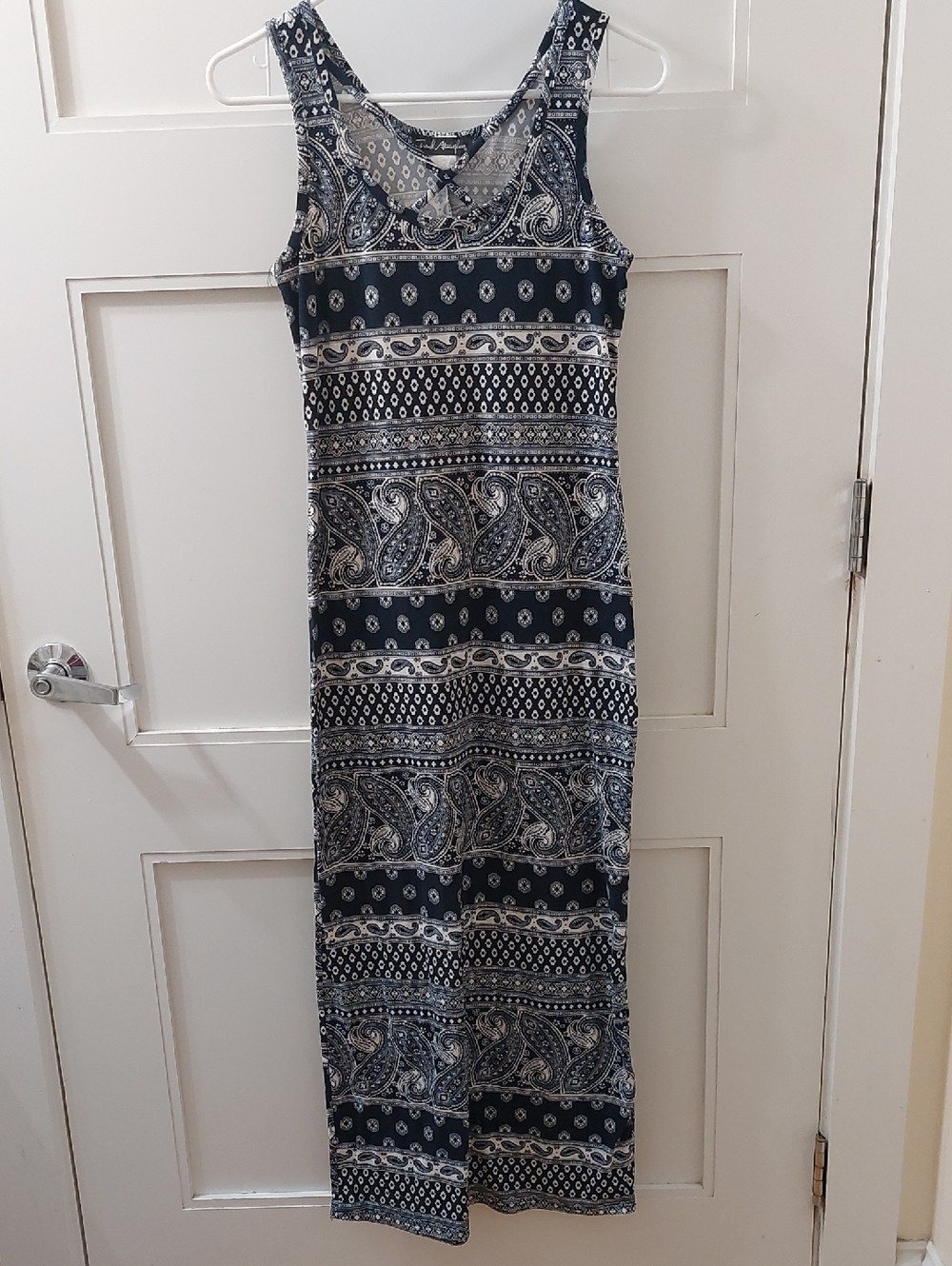 French Atmosphere Navy and White Paisley Maxi Dress